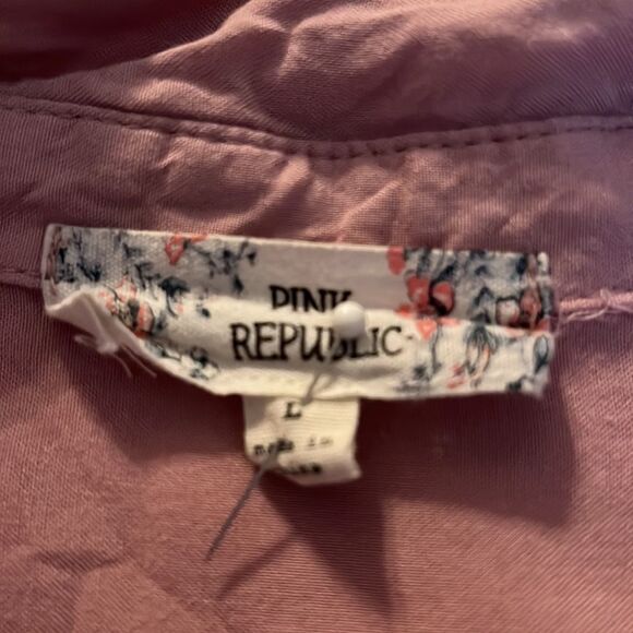 Pink Republic pink cuffed short sleeve button front top ties @ waist pocket SZ L - Picture 6 of 10